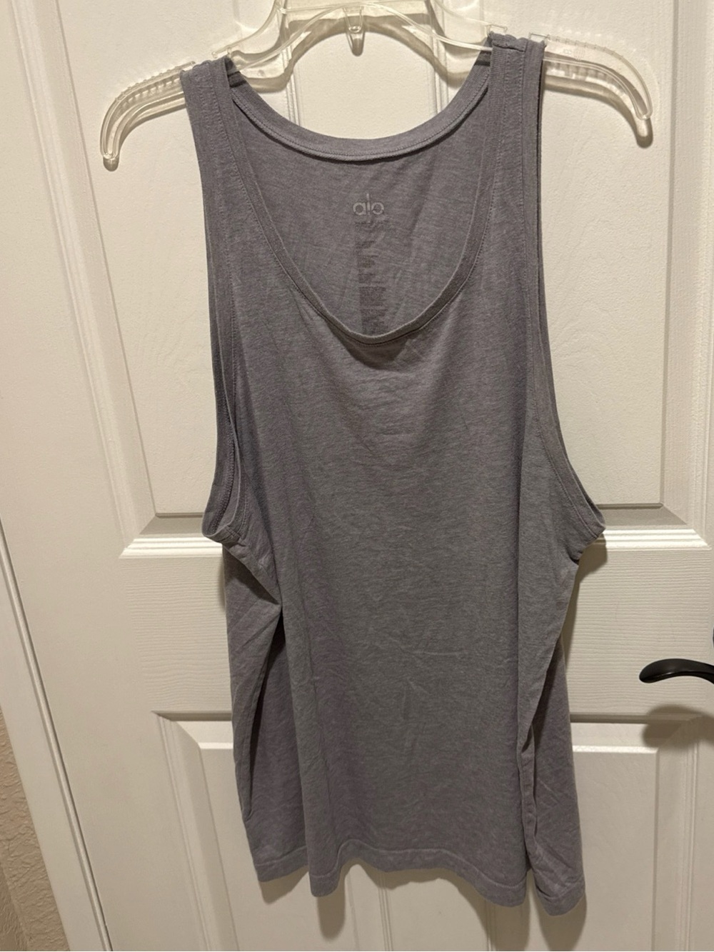 Alo Yoga Men's XL Triumph Muscle Tank Top Grey Dropped Armholes Gym Workout Soft